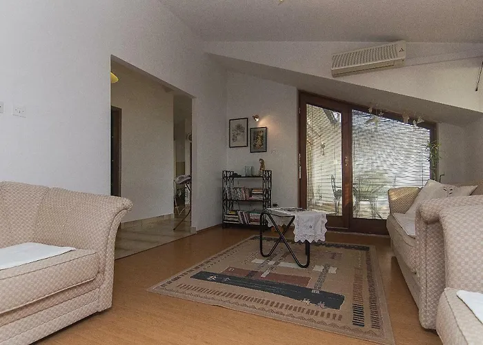 Apartman Podgora Lägenhet